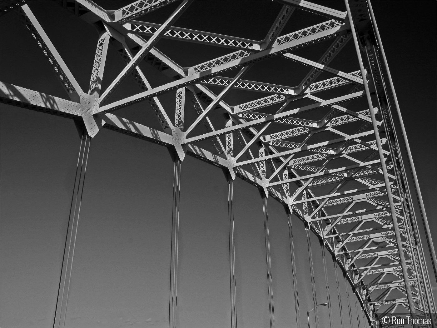 Middletown Bridge by Ron Thomas
