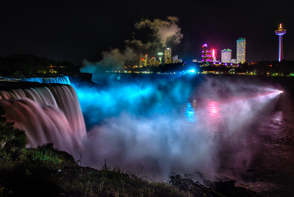 Niagra Falls From the American Side by Bill Payne