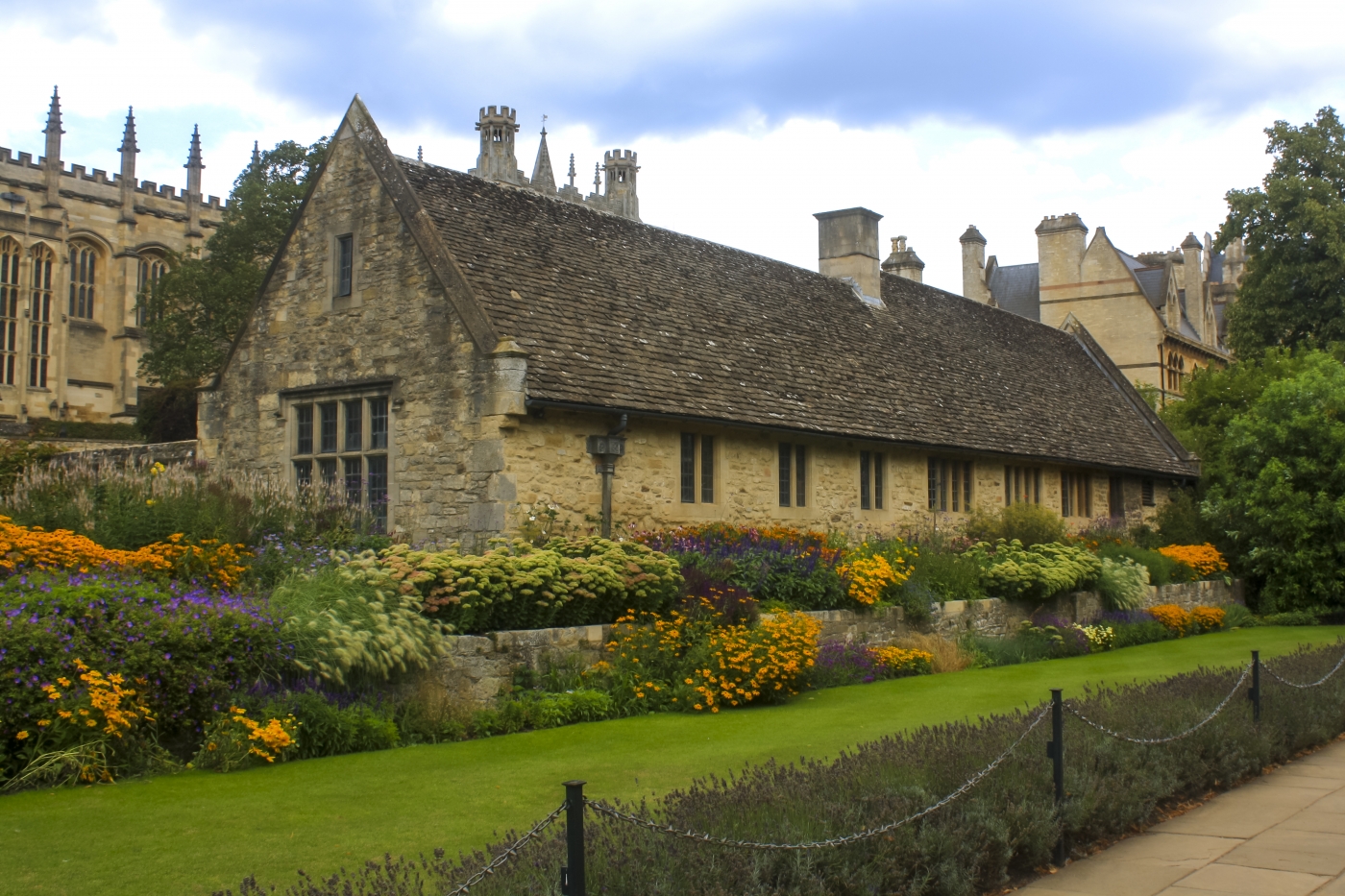Oxford, England in Bloom by Pamela Carter