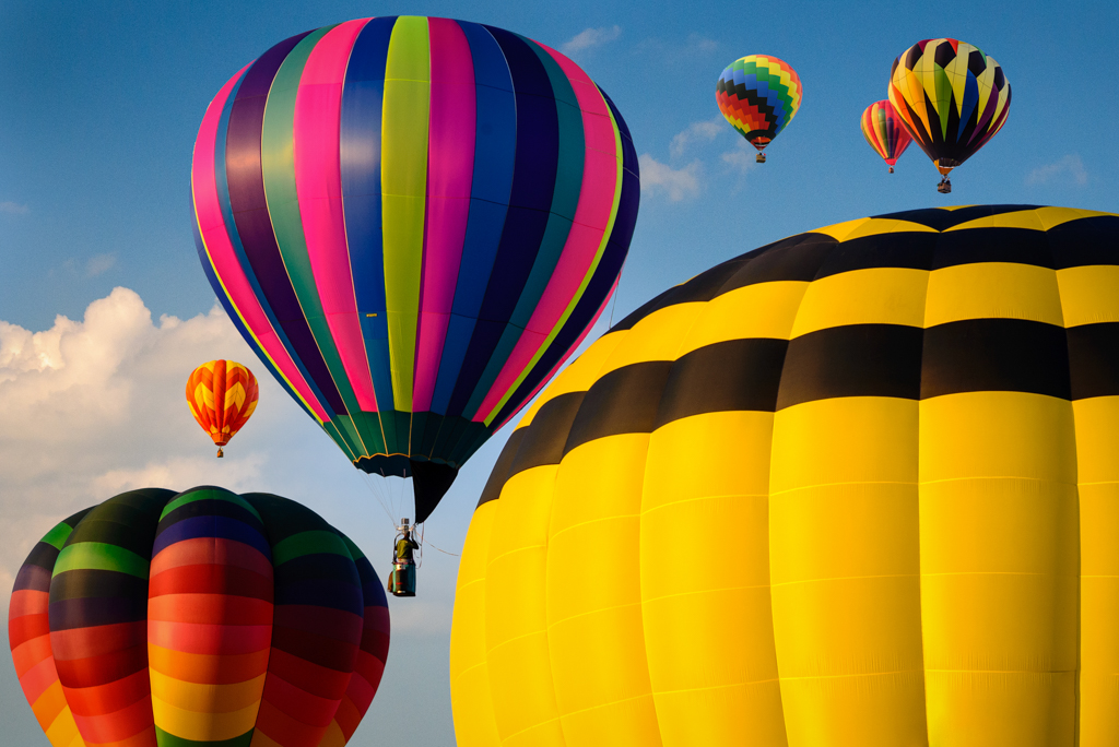Solo Balloonist Among Friends by Bill Payne