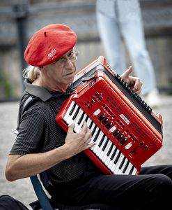 Accordion in Paris - Photo by Eric Wolfe