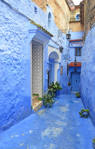 Chefchaouen Moroccan Alley - Photo by Louis Arthur Norton