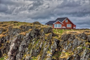 Clifftop Dwelling - Photo by Ben Skaught