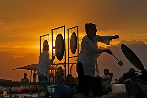 Gong Yogo On The Beach At Sunset - Photo by Bill Latournes