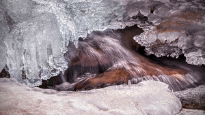 Ice and water flow - Photo by Frank Zaremba, MNEC