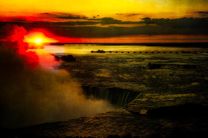 Niagara sunset - Photo by John Parisi