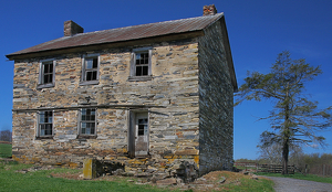 Old farm house - Photo by Ron Thomas
