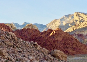 Red Rock Canyon Nevada - Photo by Quyen Phan