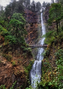 Scenic Multnomah Falls in Oregon - Photo by Dolores Brown