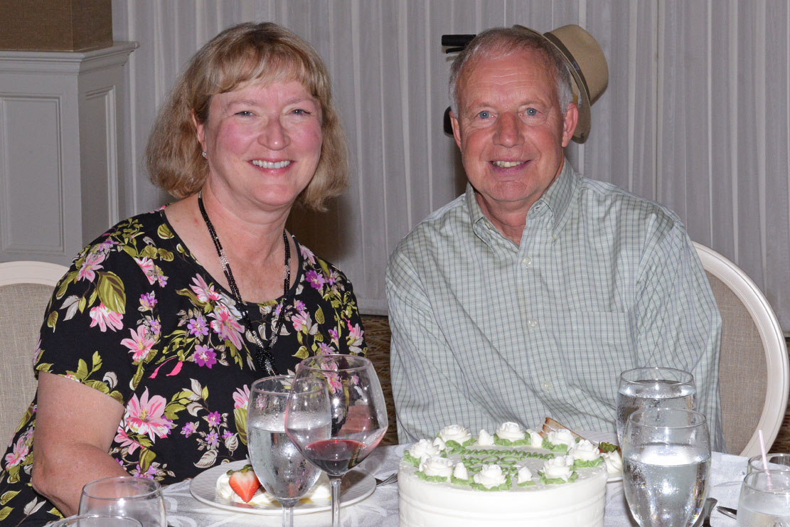 Ken and Susan Case 50th Wedding Anniversary Cake